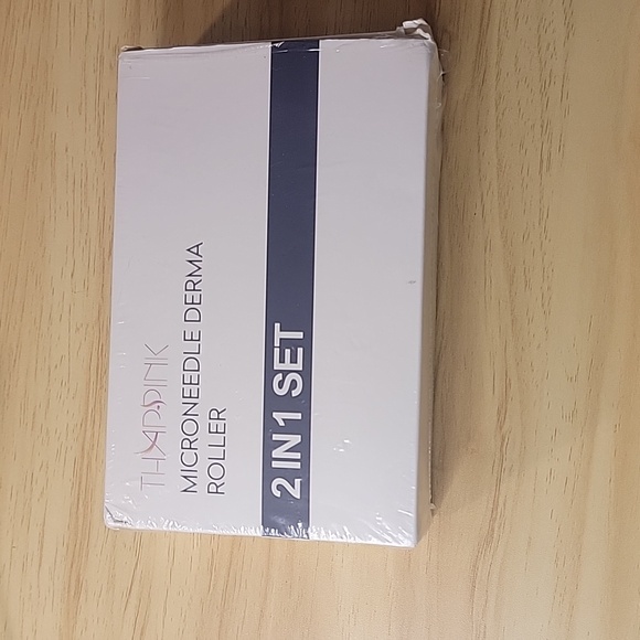 2 pack microneedle derma rollers - Picture 3 of 3